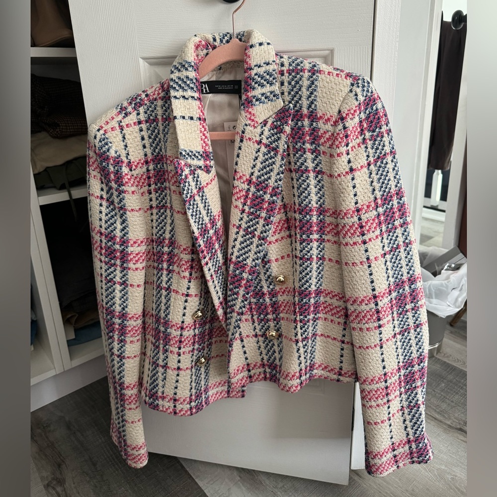 BRAND NEW NEVER WORN Zara blazer size medium